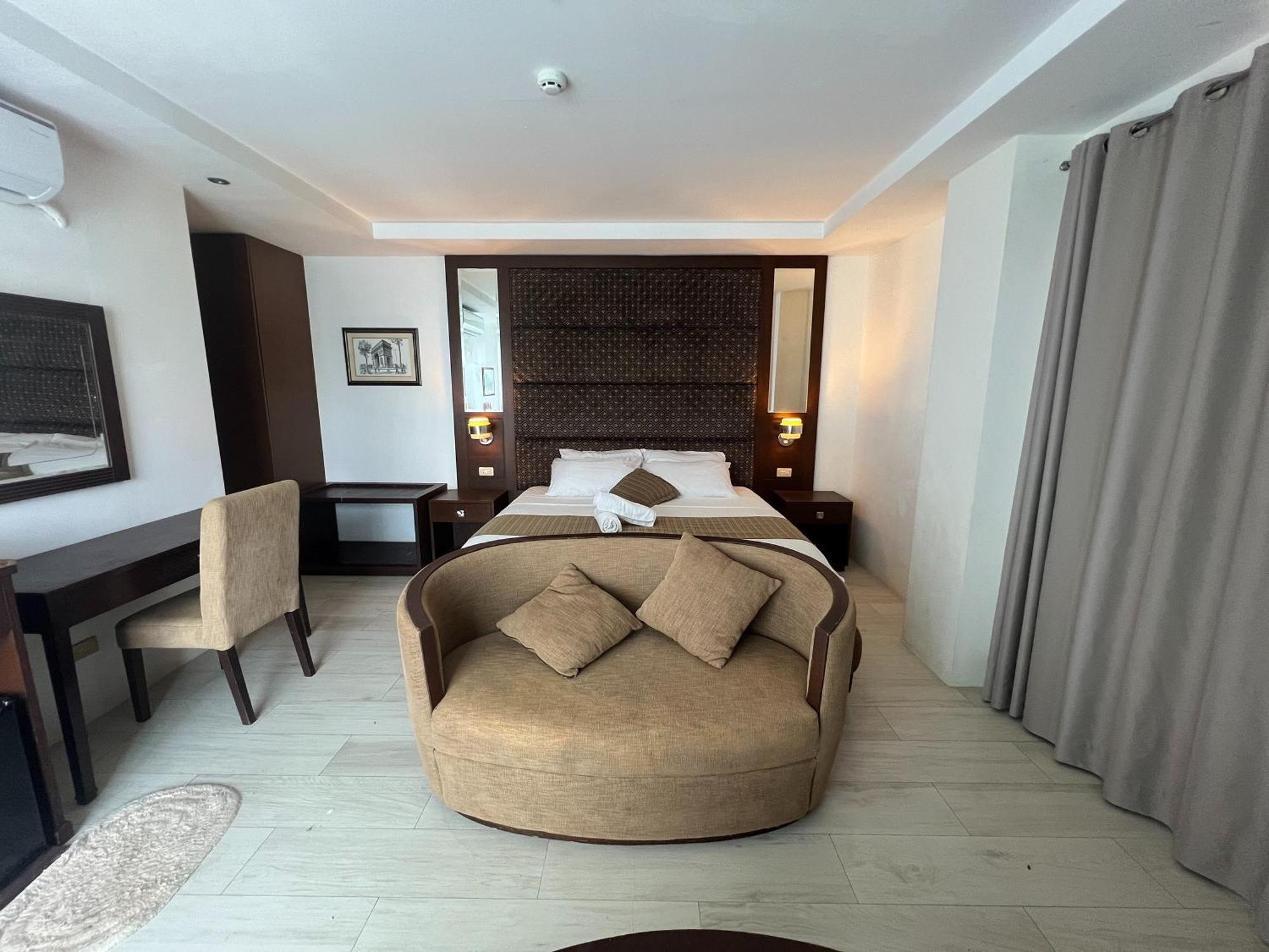 Subiza Beach Resort Olongapo Exterior foto